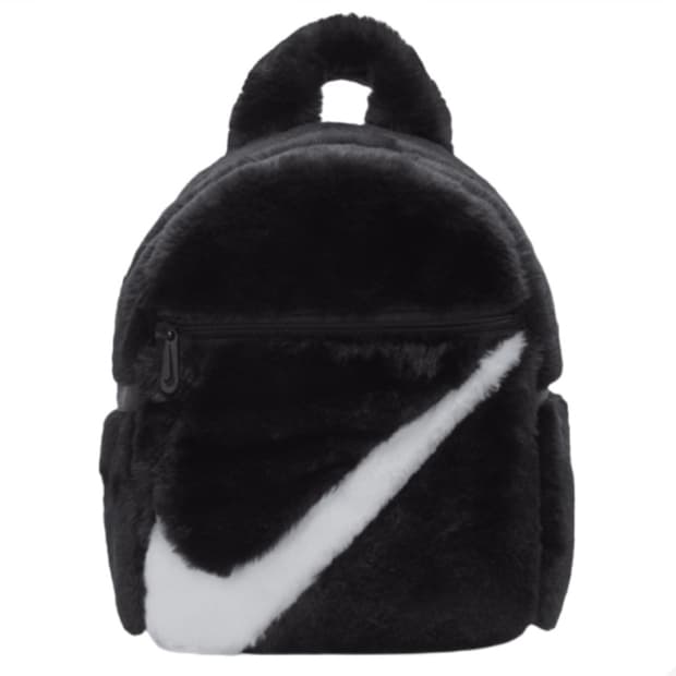 나이키 퓨추라 365 퍼 스몰 백팩