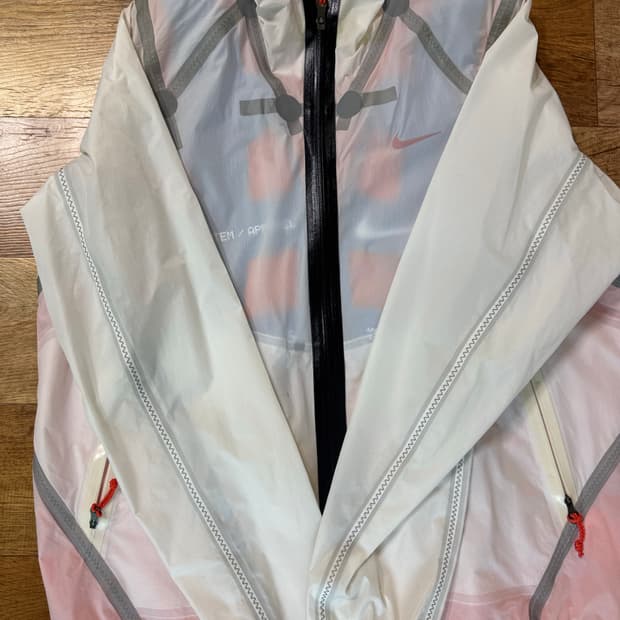 나이키 NRG ISPA 인플레이트 자켓 화이트 L