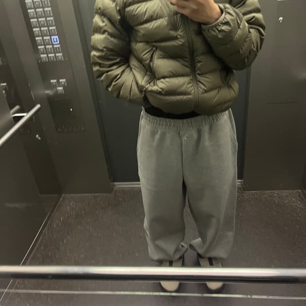 무신사 스탠다드 경량패딩 카키 L