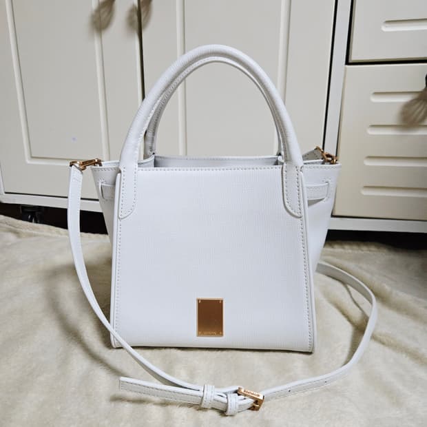 쿠론 멜리아 큐브 토트백 크로스백