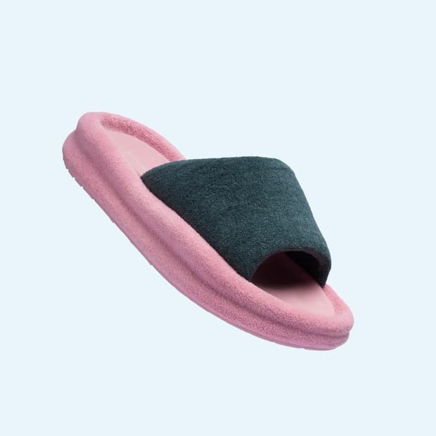 Skylrk 슬리퍼 270