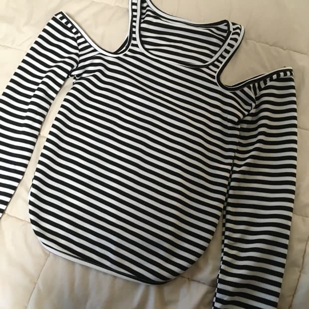 striped shirt open shoulders