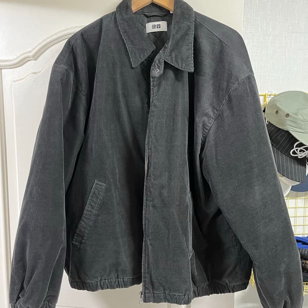 유니클로 u 코듀로이 패디드 블루종