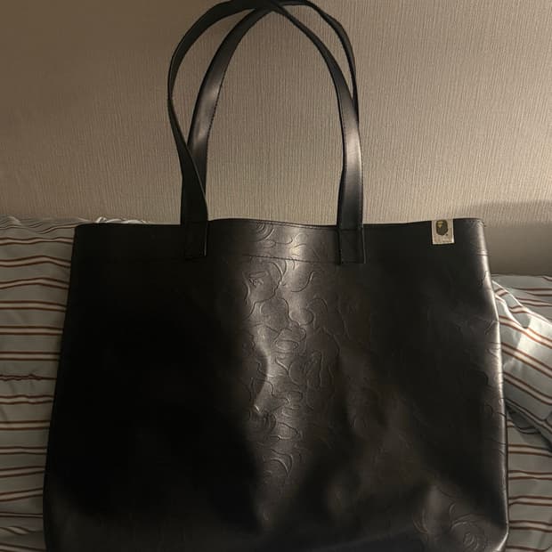 베이프 가죽가방