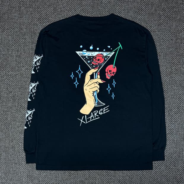 엑스라지 스컬 칵테일 로고 롱슬리브