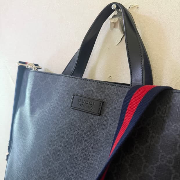 구찌 GG 슈프림 로고 토트&크로스백