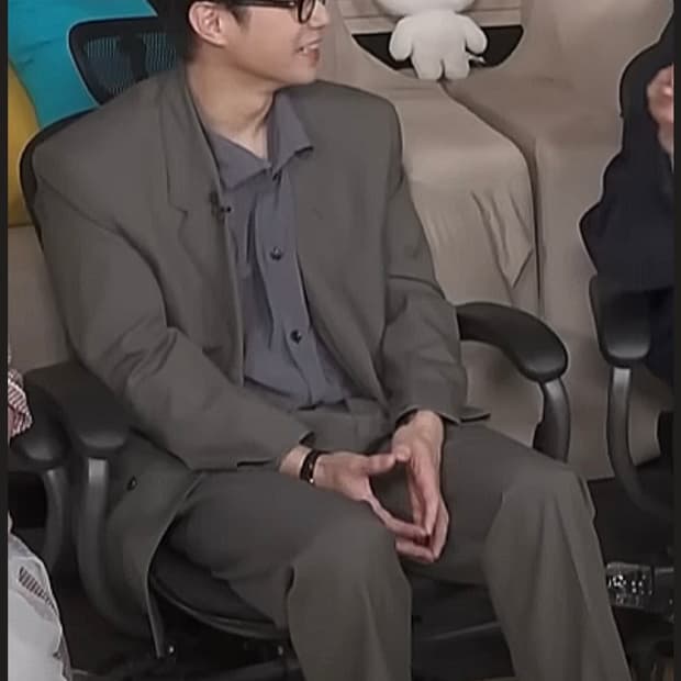 르메르 23SS 스탠드 카라 셔츠 징크 48