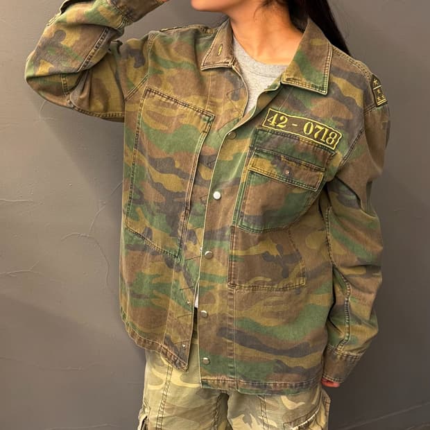 자라 밀리터리 자수패치 카모자켓 (XL)