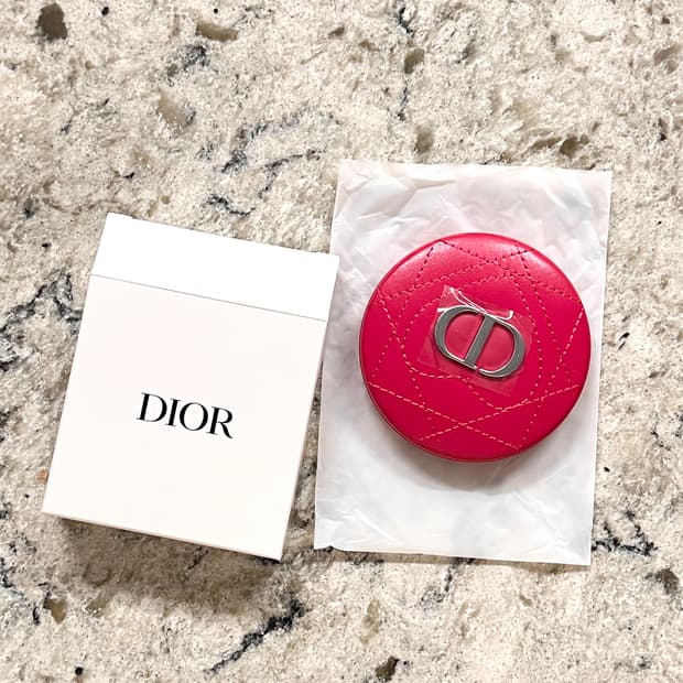 디올 핫핑크 양면 손거울