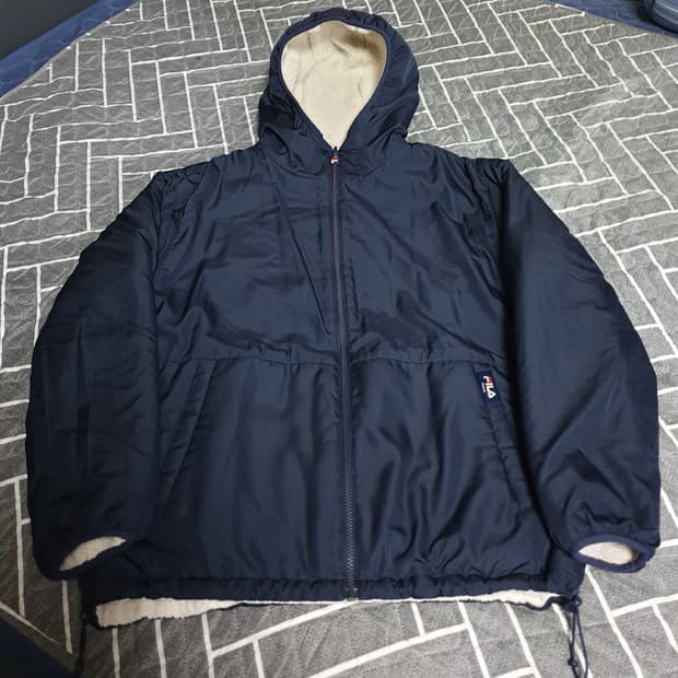 FILA 리버시블 양털 후드 패딩 자켓 (M)