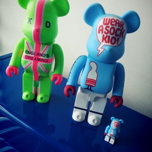 베어브릭 언디피티드(Undefeated) 400%+100%