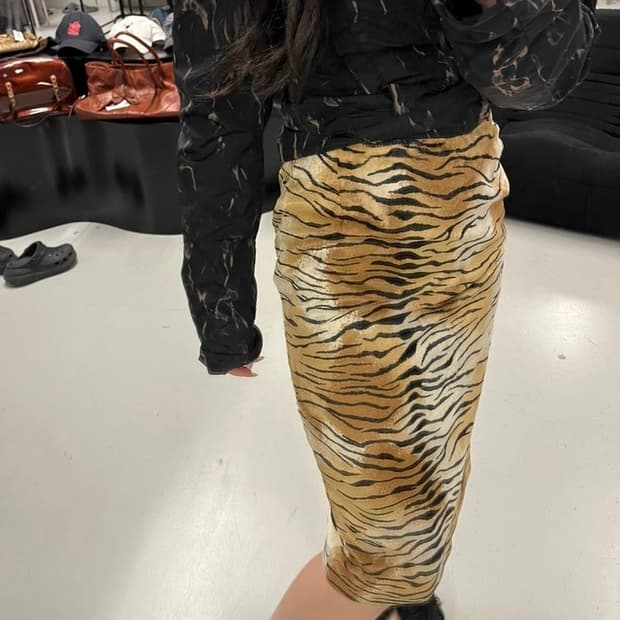MAX&CO tiger print skirt 