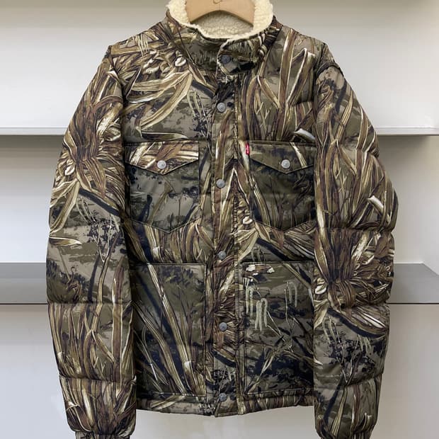 리바이스 리얼트리 카모 다운자켓