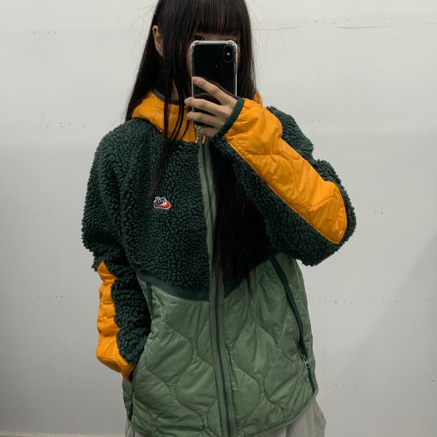 나이키 퀼팅 플리스