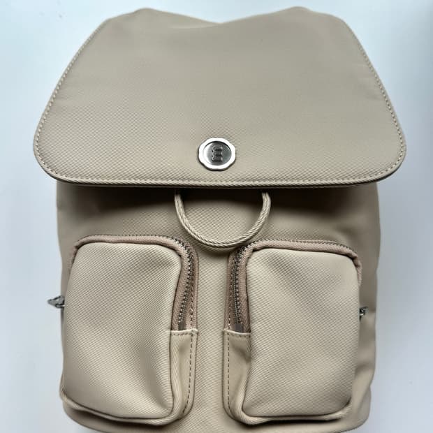 미닛뮤트 클로백팩 모카베이지