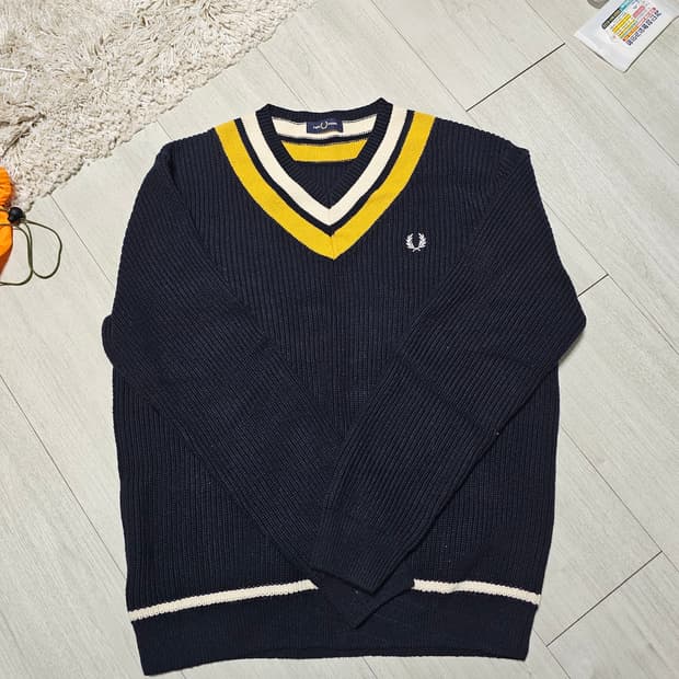 프레드페리 니트 매장정품 L 1회 착용 새상품급