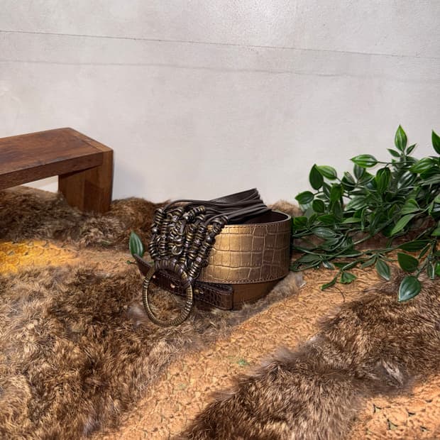 Gold brown bold antique ring strap belt