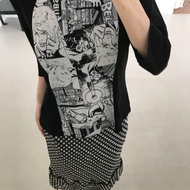 vintage black printing top