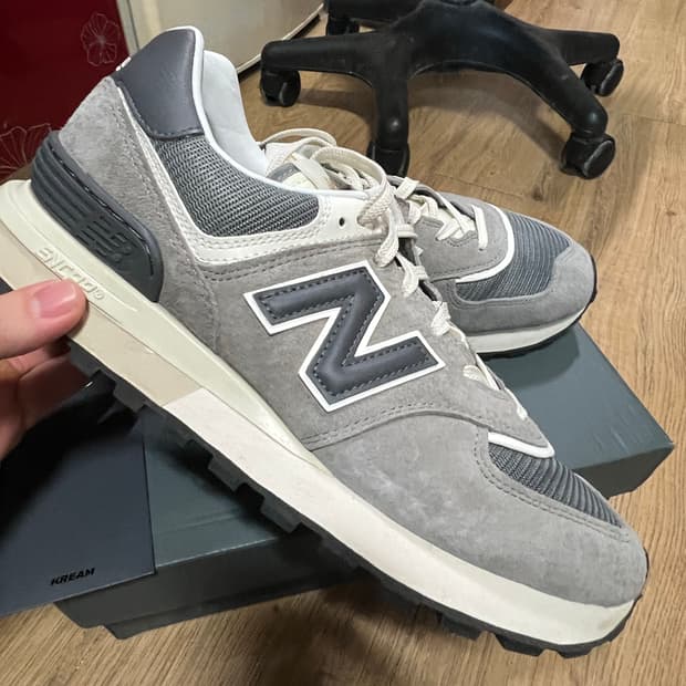 뉴발란스 574 레거시 그레이