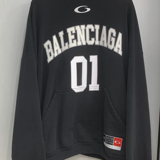 [S]발렌시아가 바스켓볼 후드티셔츠 블랙