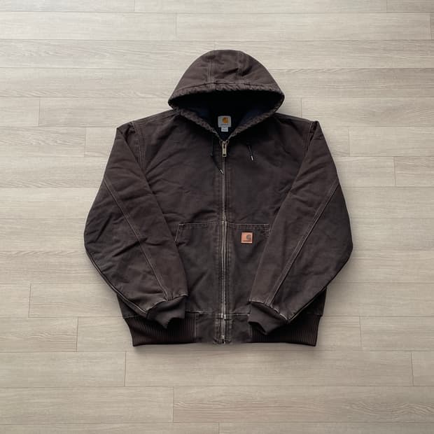칼하트 j130 DKB 다크 브라운 액티브 자켓 샌드스톤