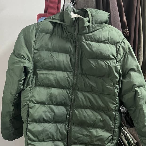 유니클로 워셔블 퍼프테크 키즈 경량패딩 150