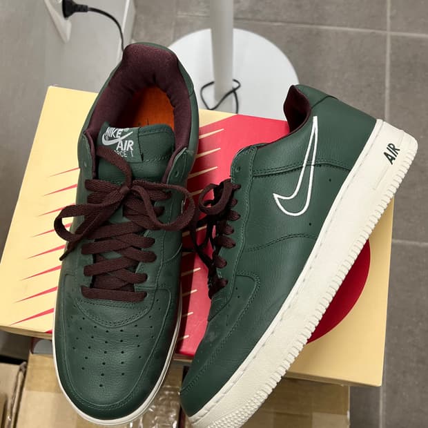 나이키 깊은 숲 포스