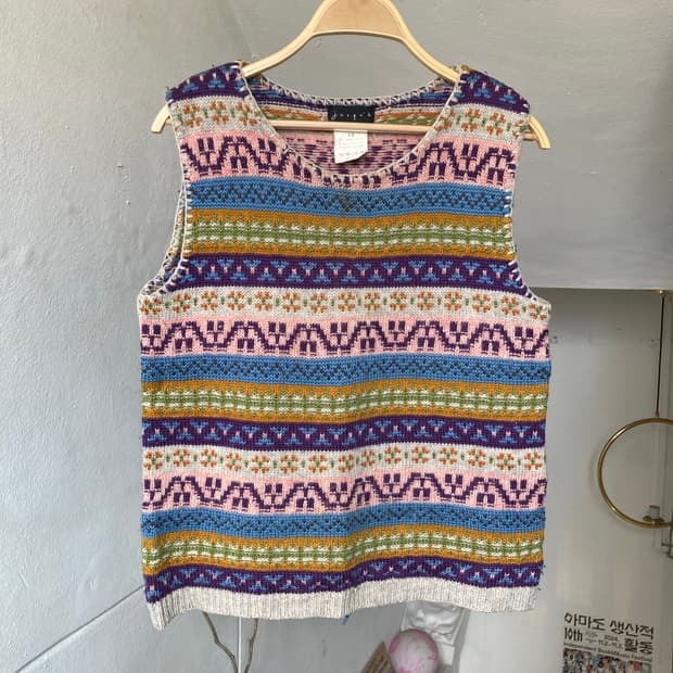 울 100% 에스닉 니트탑