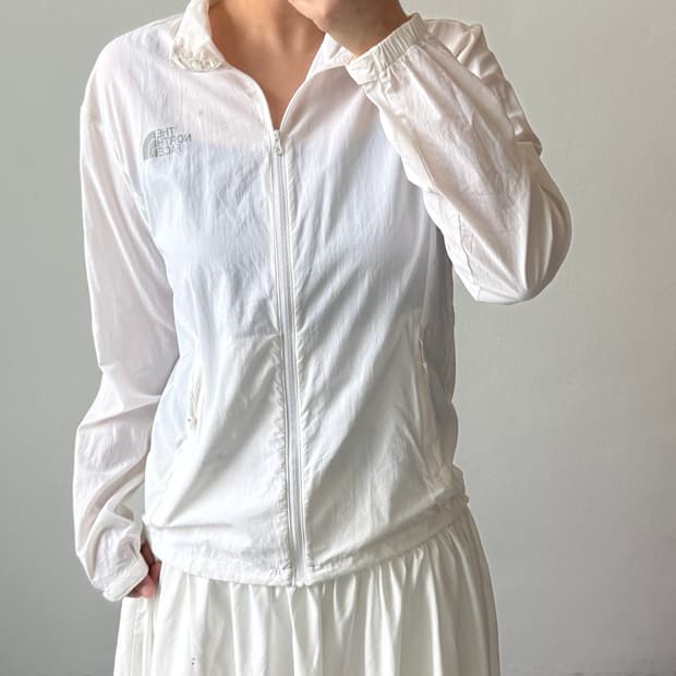 [M] 노스페이스 화이트 바람막이