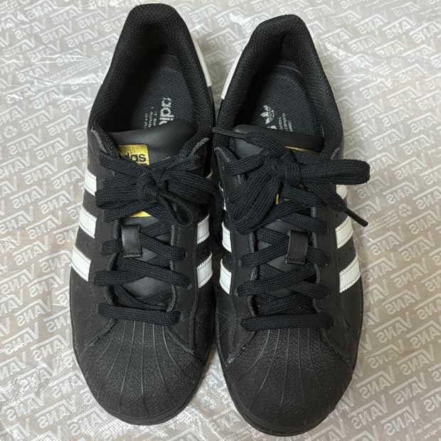 adidas 아디다스 슈퍼스타 주니어 235