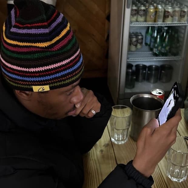 코르테이즈 사진 색상 비니 삽니다