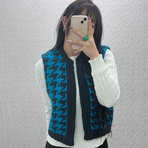 자라 올드스쿨 유니크 키치 하운드 체크 니트 조끼 S C07932