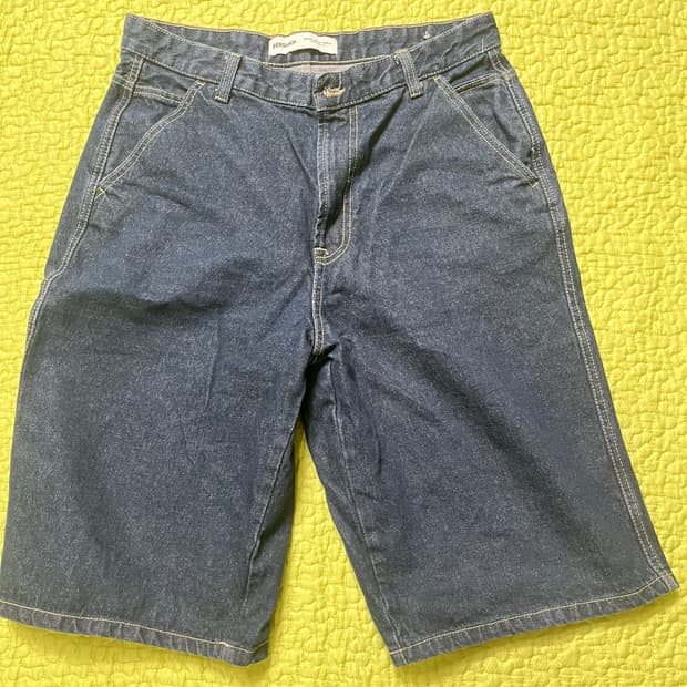 Bershka 버뮤다 데님 팬츠