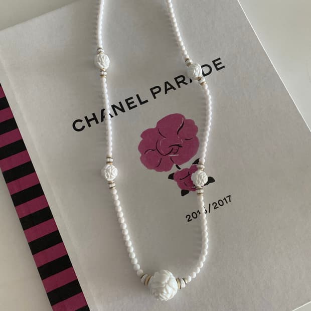 화이트 비즈 로즈 목걸이 y2k 빈티지