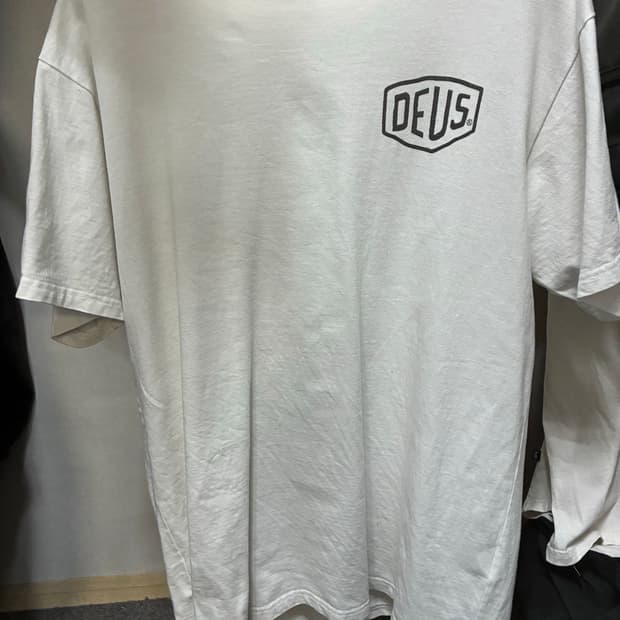 데우스 서울 티(XL)