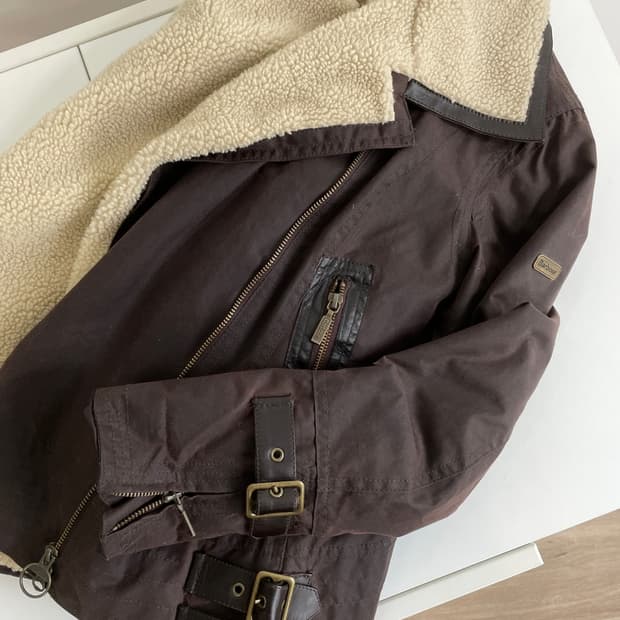 바버 Ordanance 무스탕 왁스 자켓