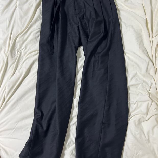 웨이비니스 트라우저