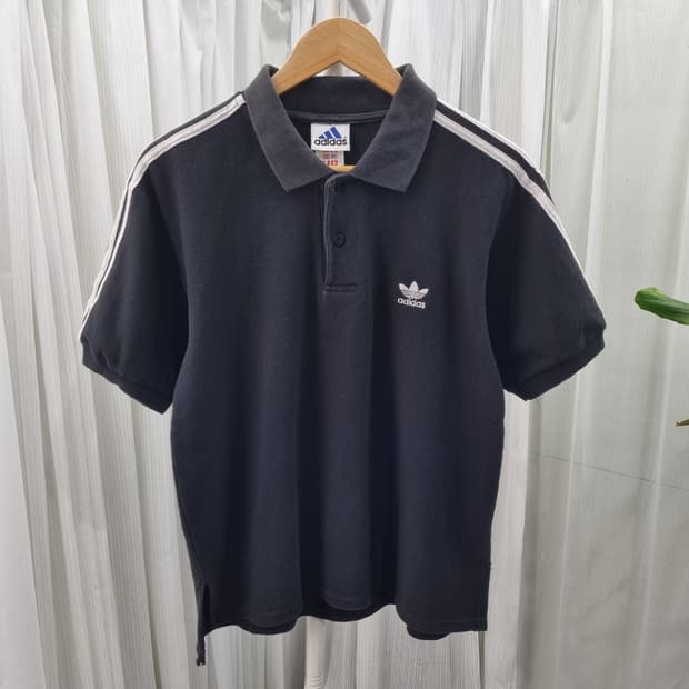 아디다스 삼선 스트라이프 카라 반팔티 1969