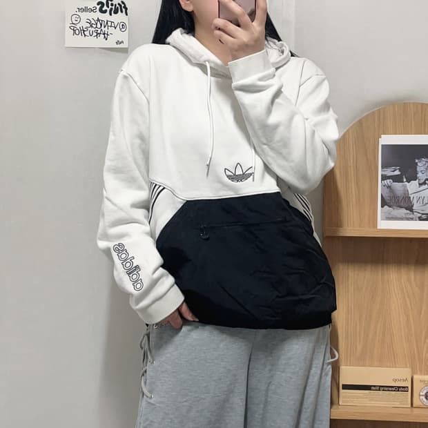 [정품] 아디다스 화이트 중앙로고 후드티 [ L ]