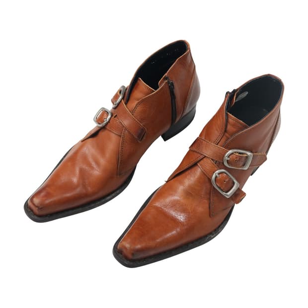 훕데두 스퀘어토 버클 스트랩 부츠