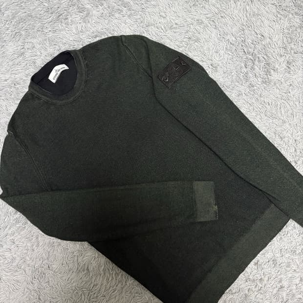 스톤아일랜드 고스트피스 니트