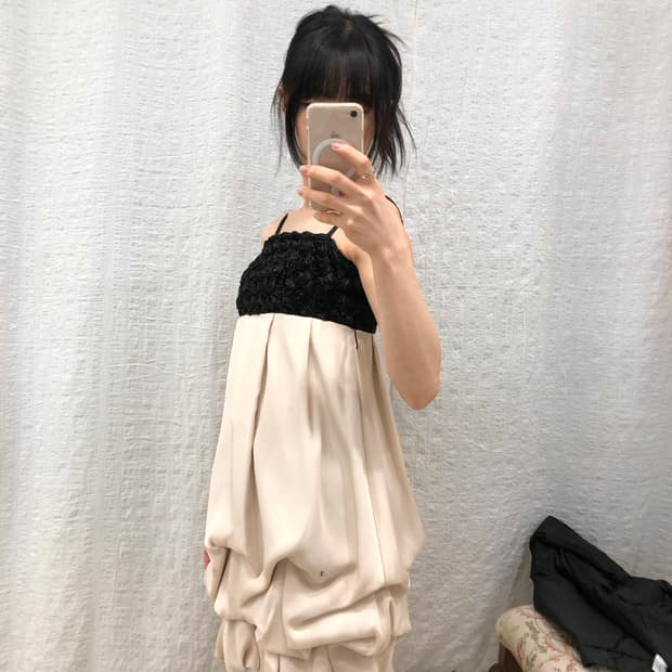 Black roses mini dress