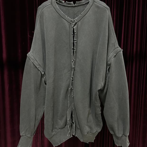 WHO'S WHO GALLERY utility sweatshirt