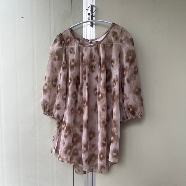 leopard puff blouse