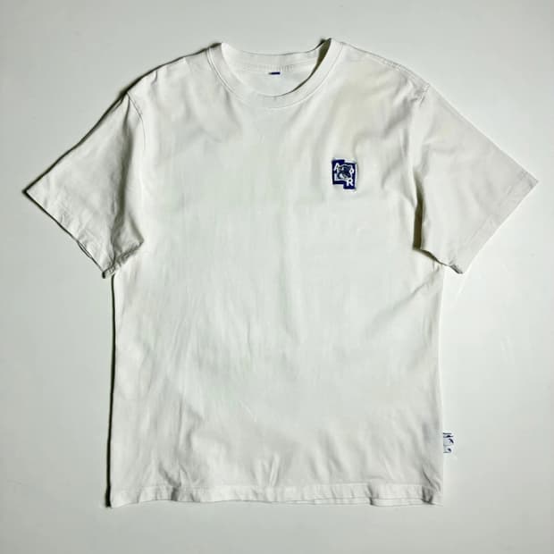 아더에러x메종키츠네 테트리스 폭스 오프 화이트 반팔 티셔츠 R2548