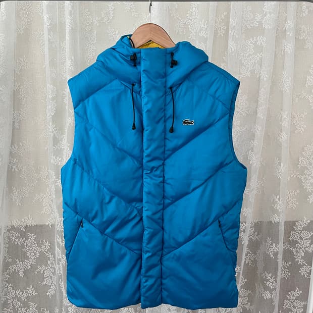 100) 라코스테 덕다운 패딩조끼 아쿠아블루