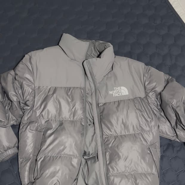 노스페이스 그레이 패딩