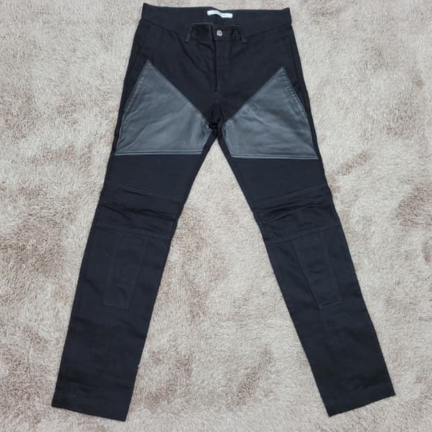 지방시 부분가죽