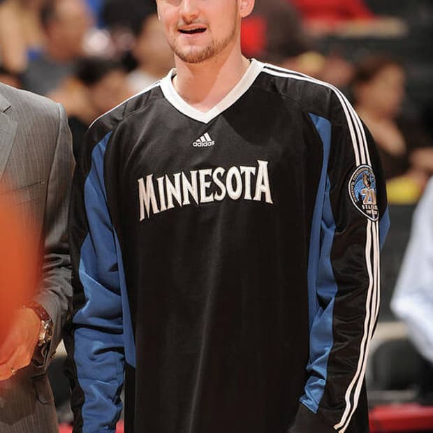 아디다스 미네소타 웜업