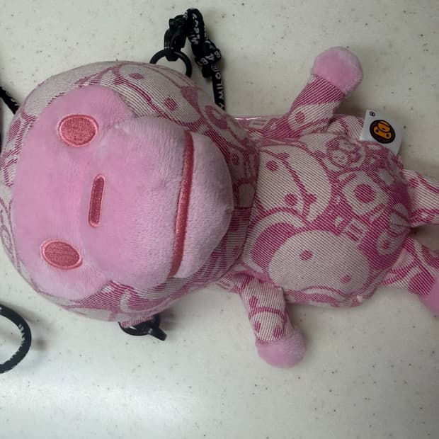 베이프 마일로 카모 모바일백